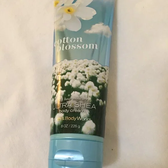 Bath and Body Works - Cotton Blossom Ultra Shea Body Cream 8 fl oz Discontinued